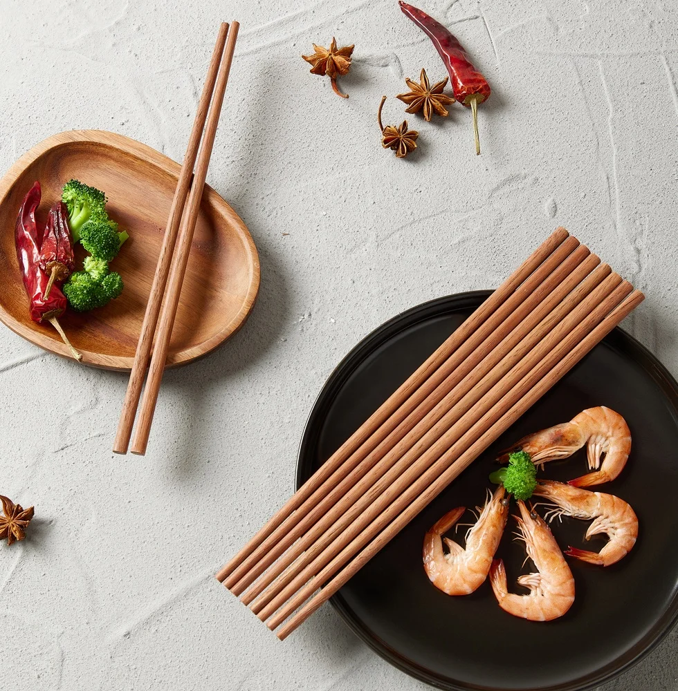 Custom Logo Modern Design Style Korean Style Reusable Fiberglass Chopsticks-Panda Shape Wood Natural Chopsticks Hotels Parties