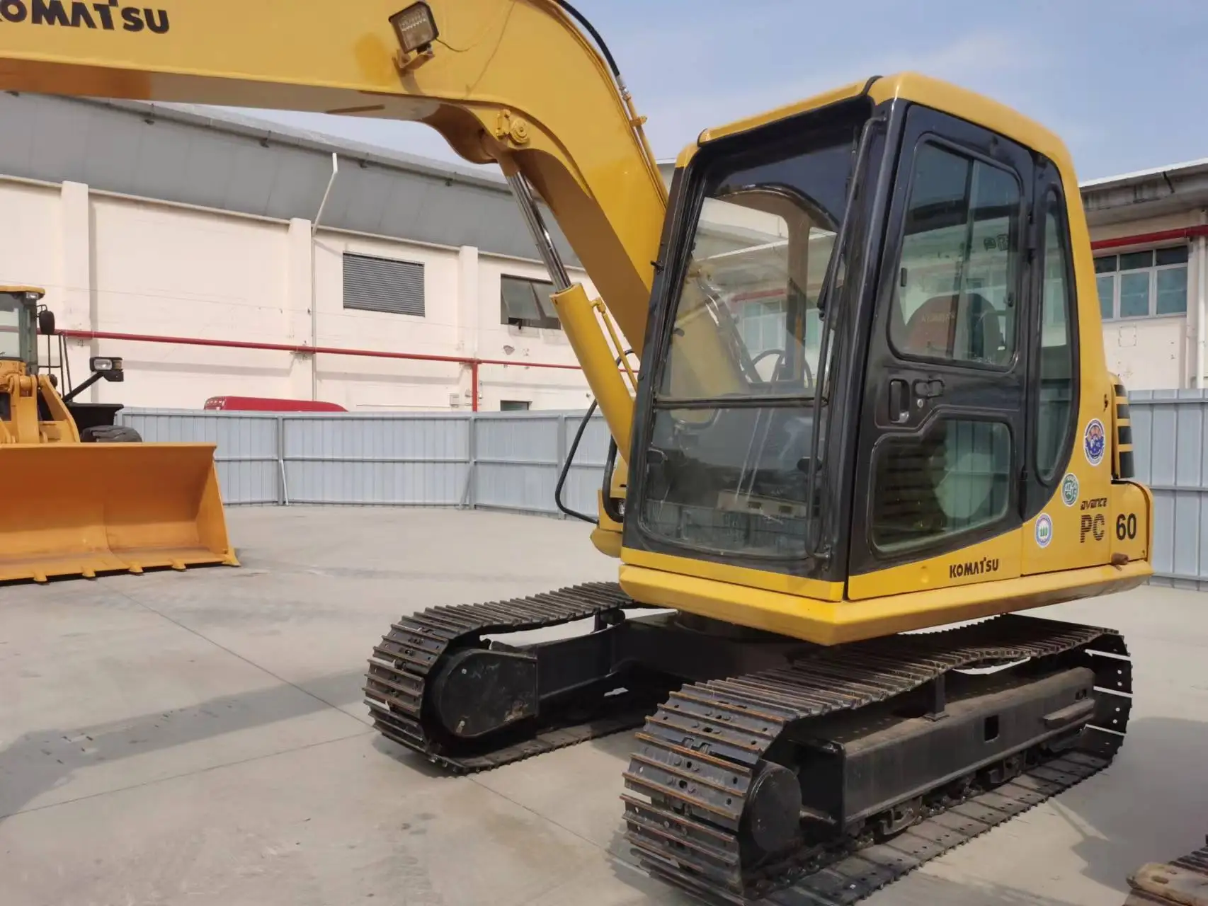 used komatsu pc60-7 crawler excavator old 6 ton excavator china for sale PC 60 60-7 PC60