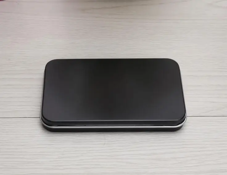 black metal tin-4.jpg