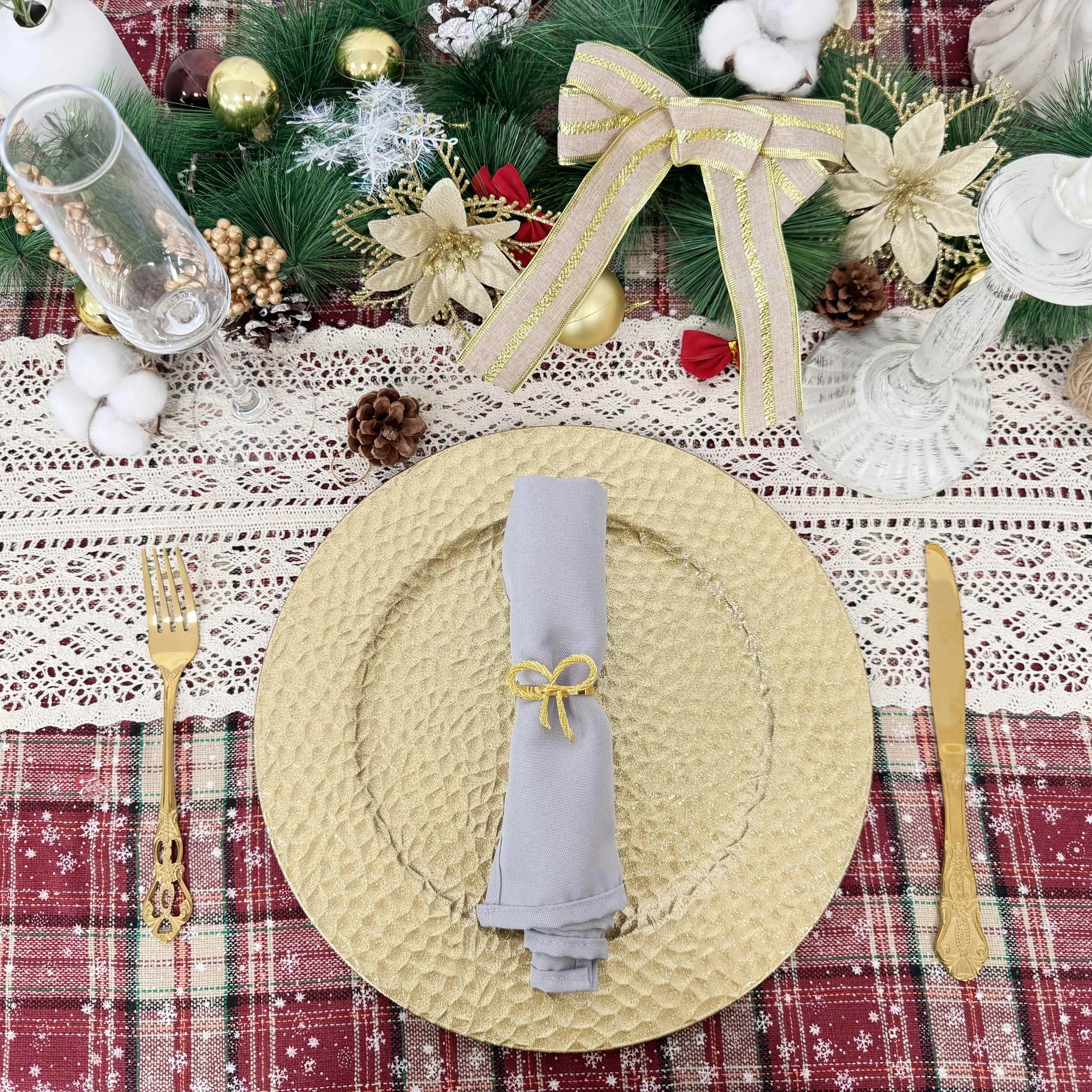 Wholesale Dinner Under Dishes Luxury Gold Reef Rim Charger Plates Wedding Banquet for Dinner Decoration