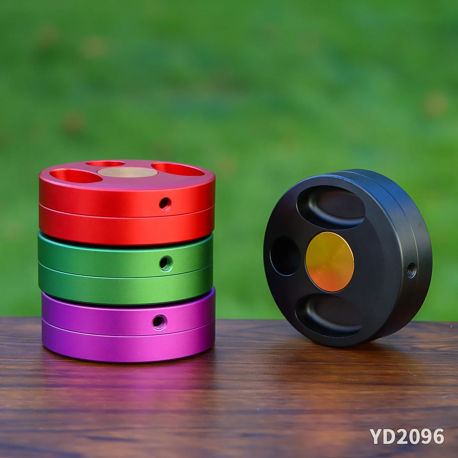 Custom New 66mm Premium 2 Layer Round Circle Shape Manual Smoking Sublimation Hand Crusher Aluminum Cut Tobacco Grinder