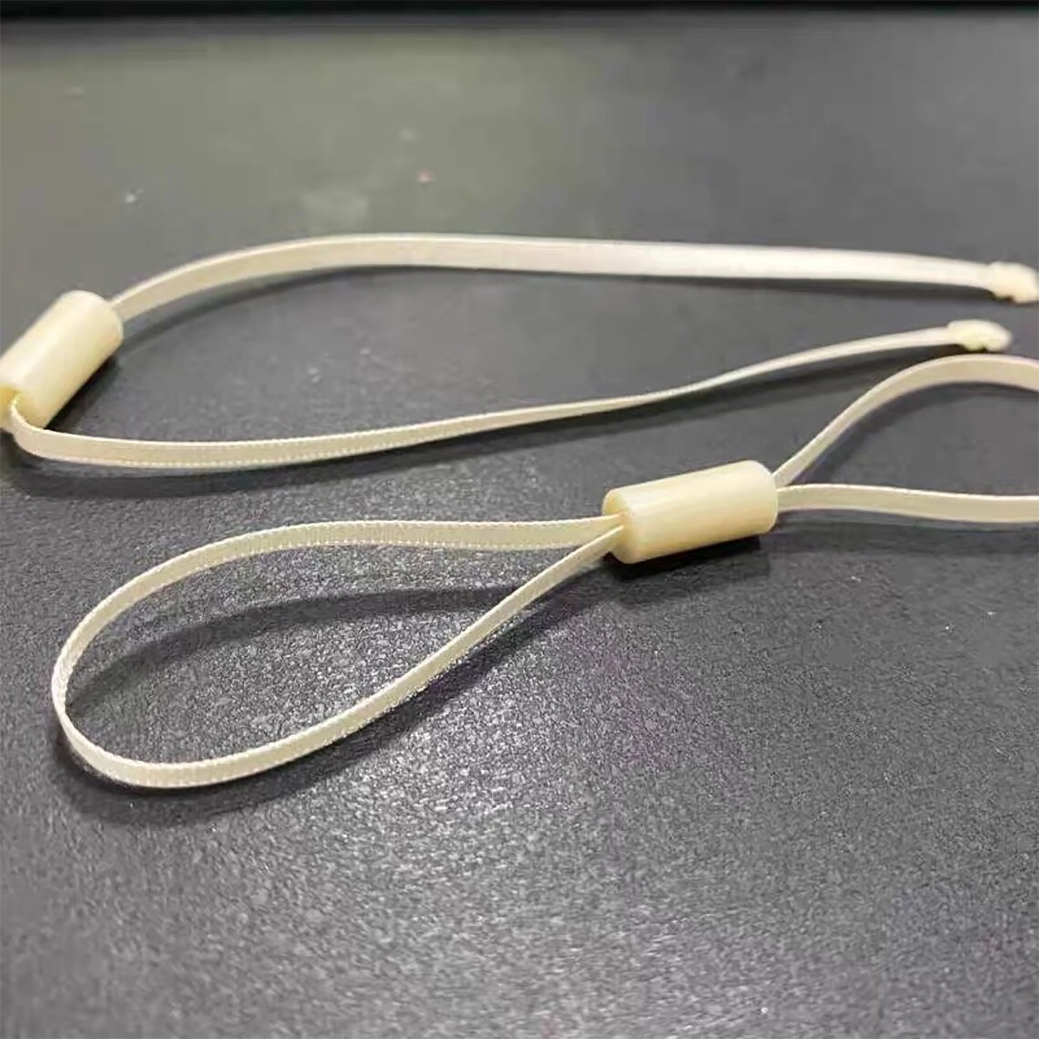 Custom Clothing Accessories Private Logo Shape Black String Hang tag Paper tag String for Garment Tags