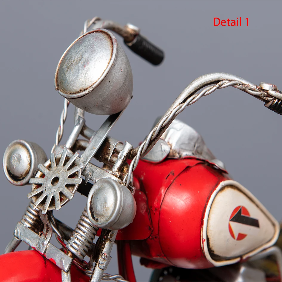 RED HD MOTORCYCLE 1:8-SCALE