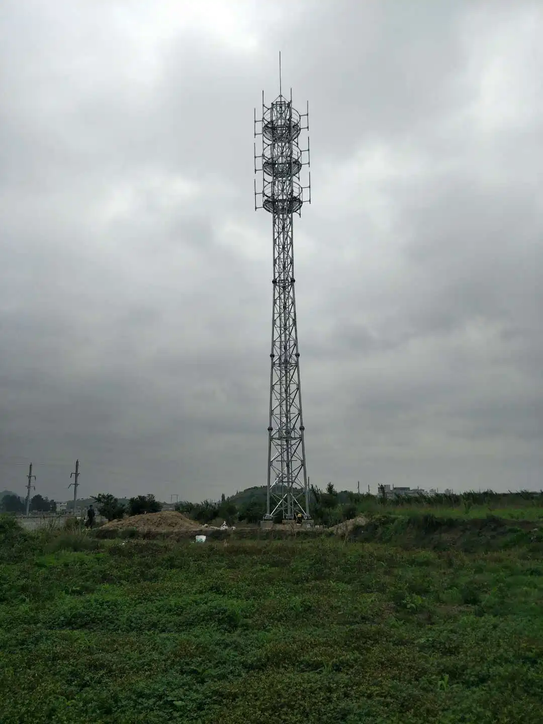 Communication Antenna Used On Mobile Tower Galvanized Mobile Signal Tower