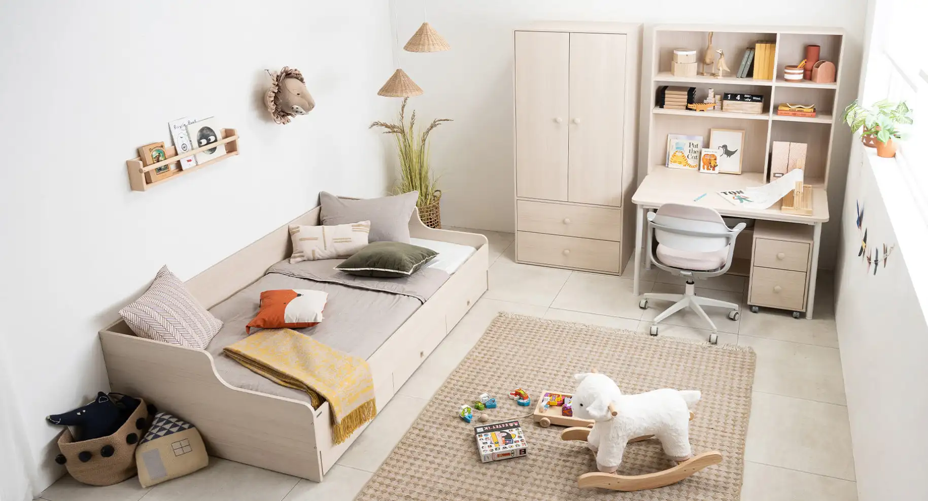 LM KIDS New Zealand pine can be customizable logo bedroom high quality modern design children storage beds