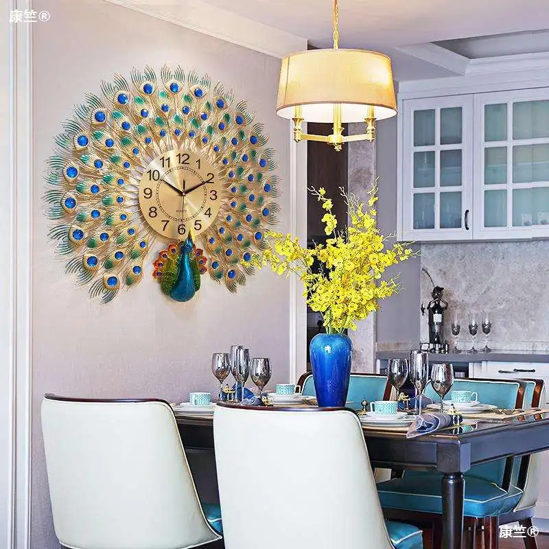 NISEVEN Modern Fashion Entrance Living Room Silent Clock Light Luxury Wall Art Creative Iron Animal Wall Clock