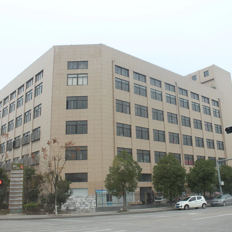 High Quality Fuel Water Separator Diesel Fuel Filter Housing Auto Engine Parts FOR MANN Filter Truck 837079726