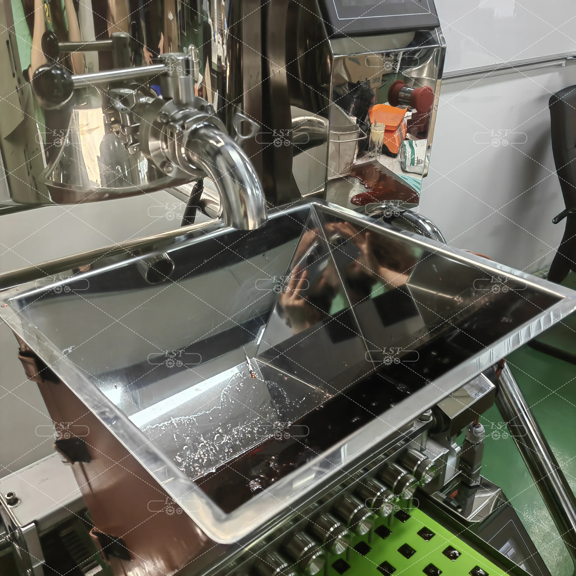 LST pectin gelatin gummy bear depositor with 20L gummy syrup booking machine