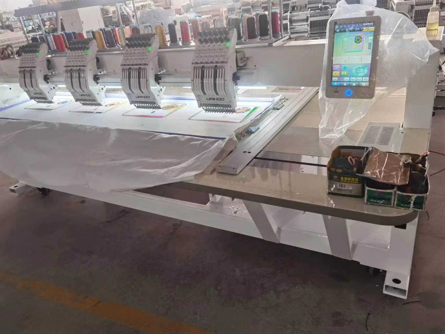 4 four  head 12 needles embroidery sewing  machine for flat and garment ,T-shirt bordadora, broderie