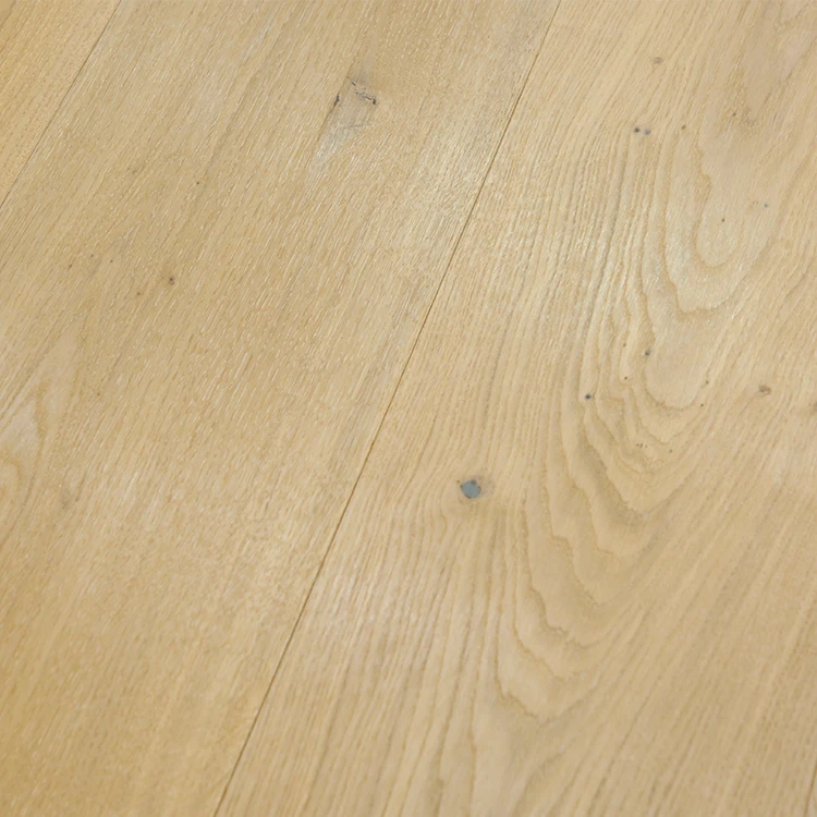 
Top of the Line Solid Wood Herringbone Timber Plank Hardwood Flooring 
