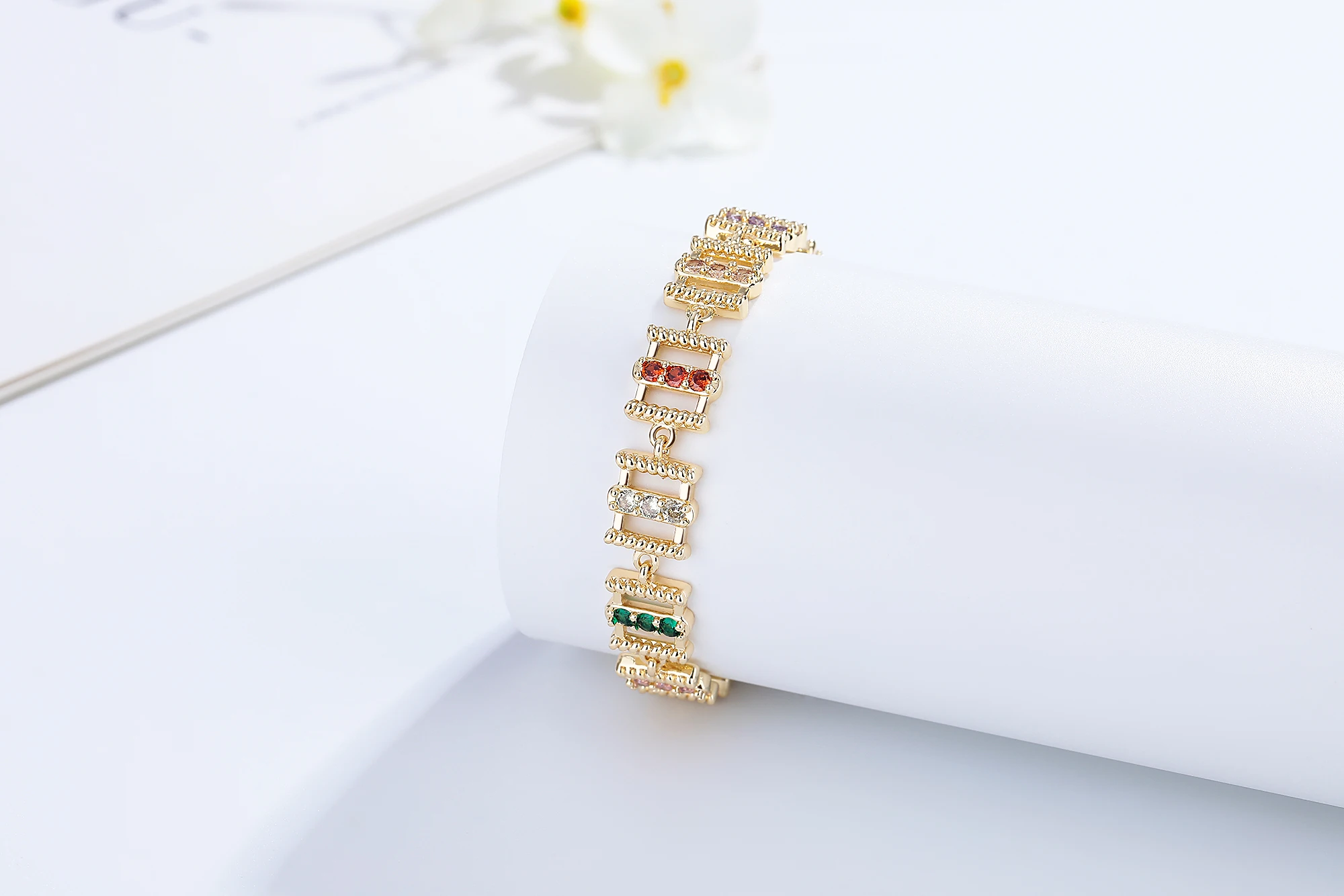 Hengdian Kaleidoscopic 18K Gold Plated Wholesale Color Zircon Fashion Jewelry Bracelets  Collection