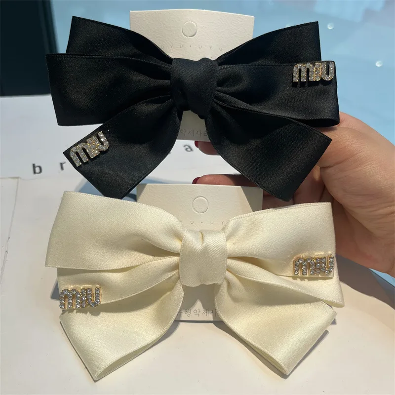Wholesale Designer Rhinestone Bow Hair Accessories Girl Fabric Hairpin Elegant Spring Clip