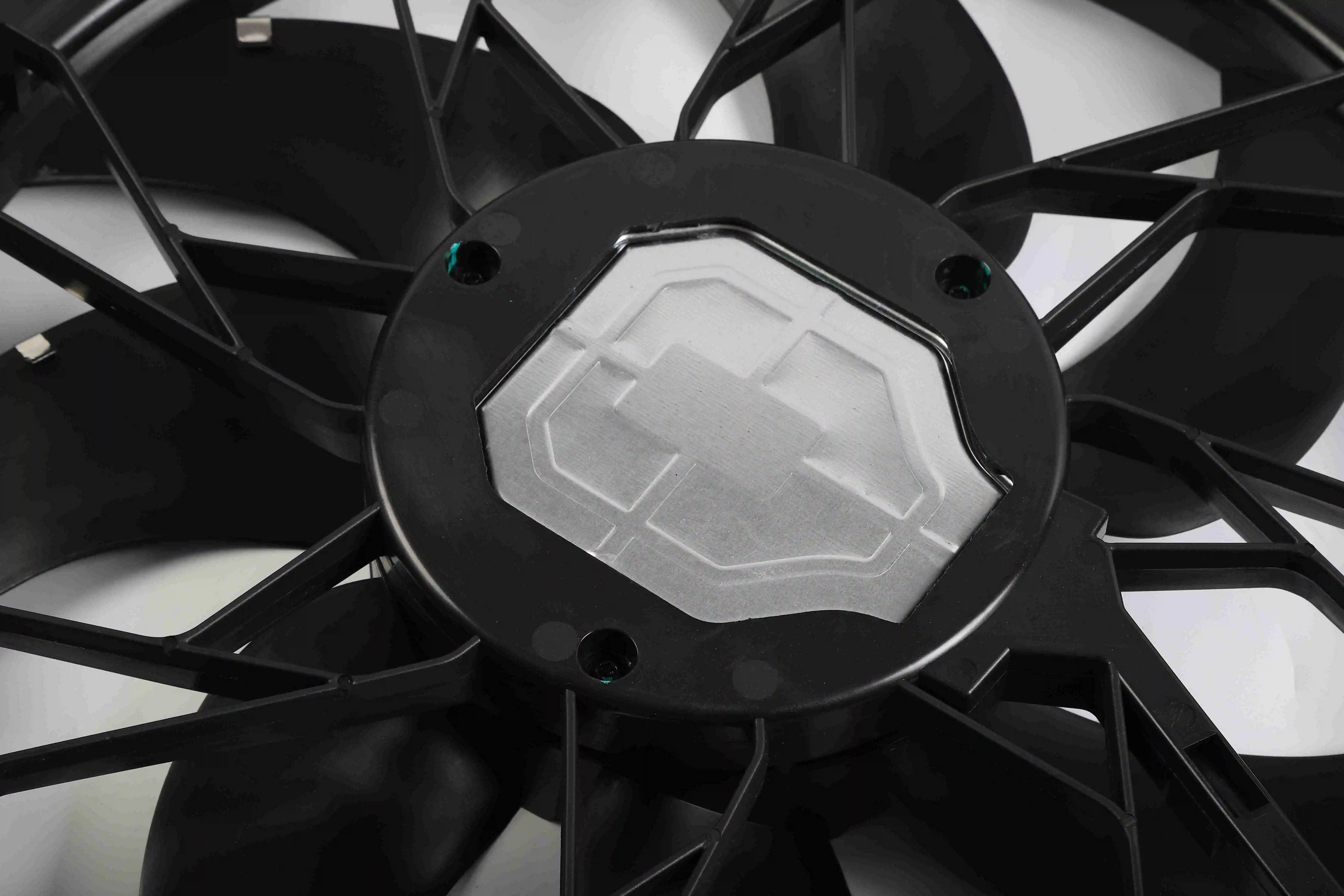 High quality Electric Radiator Fan 221 500 11 93 2215001193 2215000493 2215000993 2219066500 Auto Engine Coolant Fan