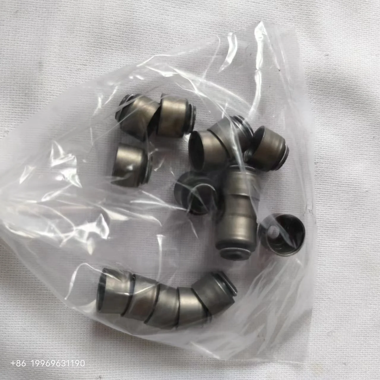 Valve stem seal for toyota 6g72 6g74 engine valve oil seal md307343