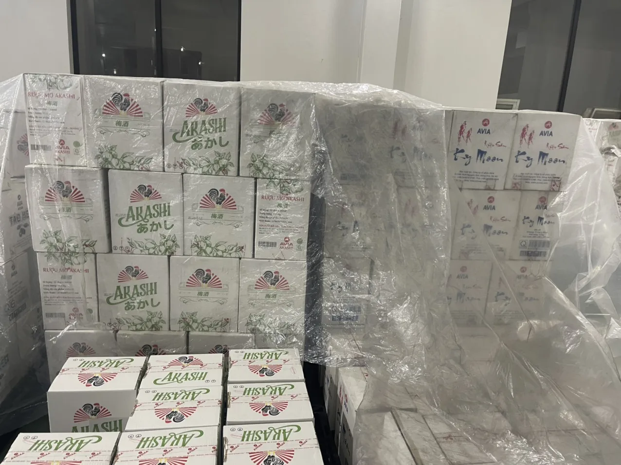 Wholesale Vietnamese Delicate Taste Rice wine AKASHI black sticky rice wine