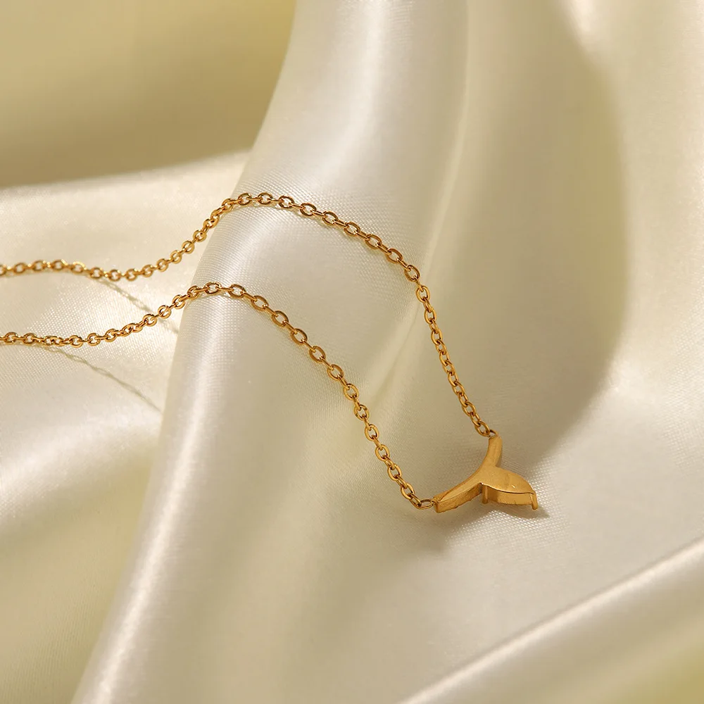 2022 New Arrival Cubic Zirconia Pendant Chain Stainless Steel Diamond Necklace For Ladies