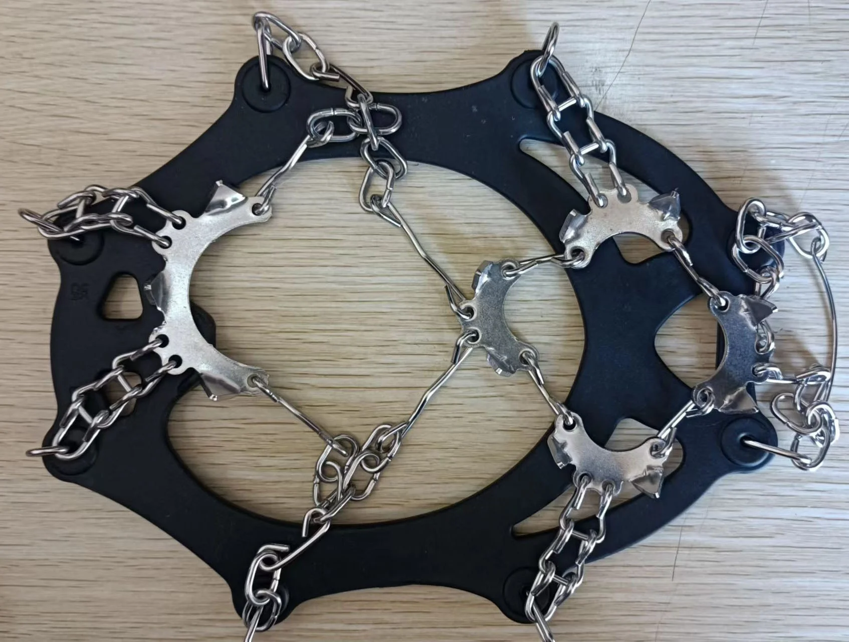 Ice Snow Grips Traction Cleats Shoes Grips 10-18 Spikes Boots Shoes Safe Protect Crampons Anti Slip Chain Shoe Ice Walker SAC02A