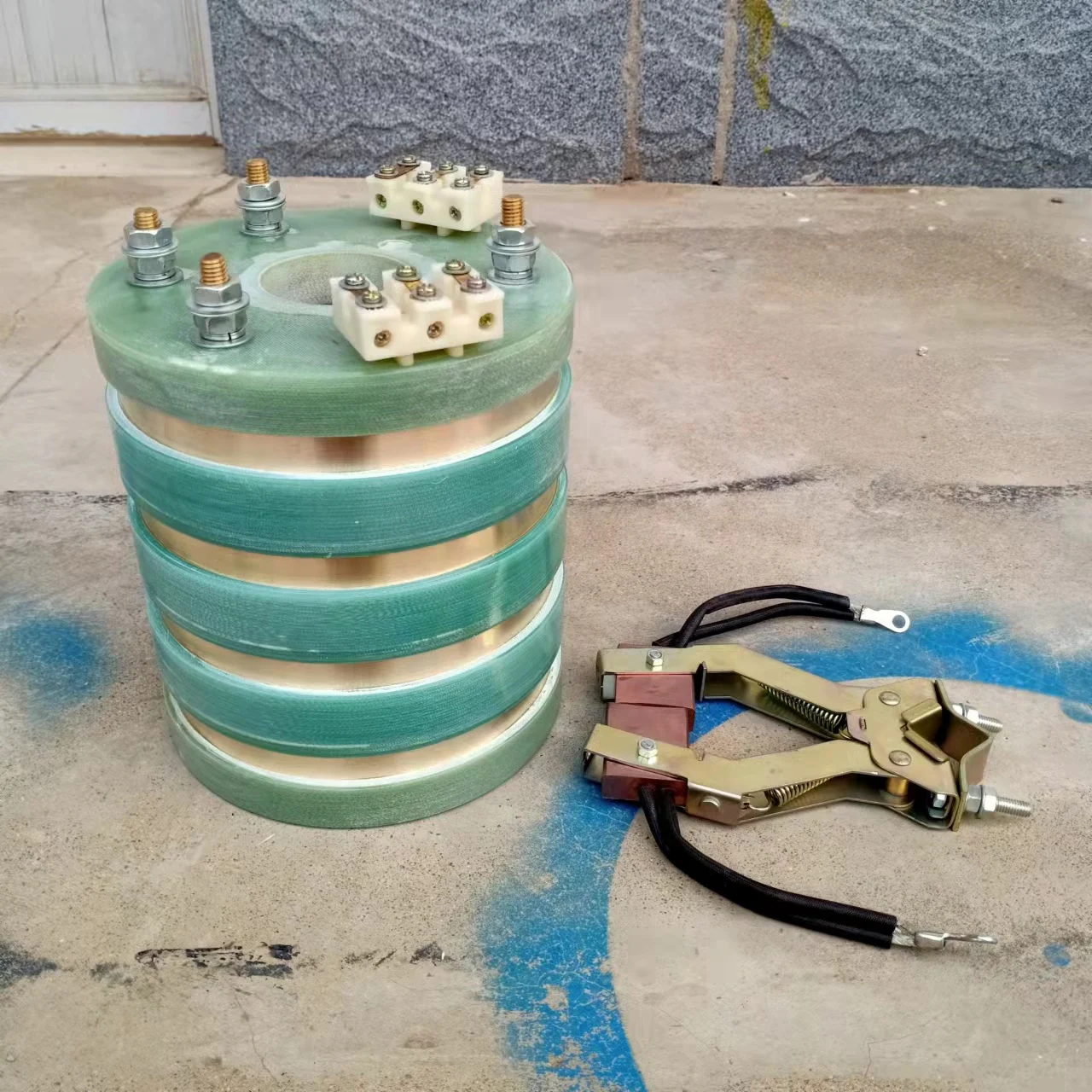 Factory sales Electric Induction Slip Ring High Current Wear-Resistant Slip Ring Rotating Motor Slip Ring