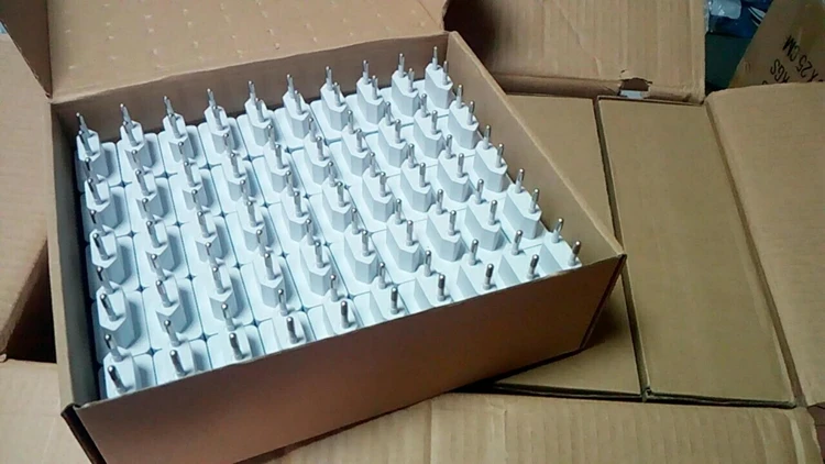 
2018 Hot Selling 3 Port Fast Charging QC3.0 USB Wall Charger EU Plug 