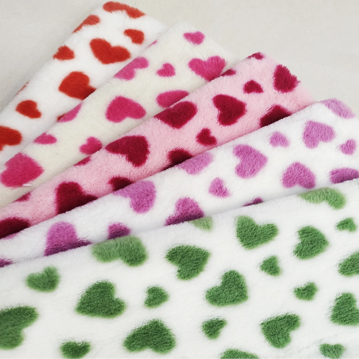 Large Stock Winter Toys, Clothing Wrinkle Resistant Soft Short Plush Printing Faux Rabbit Fur Luxe Cuddle Fabric/