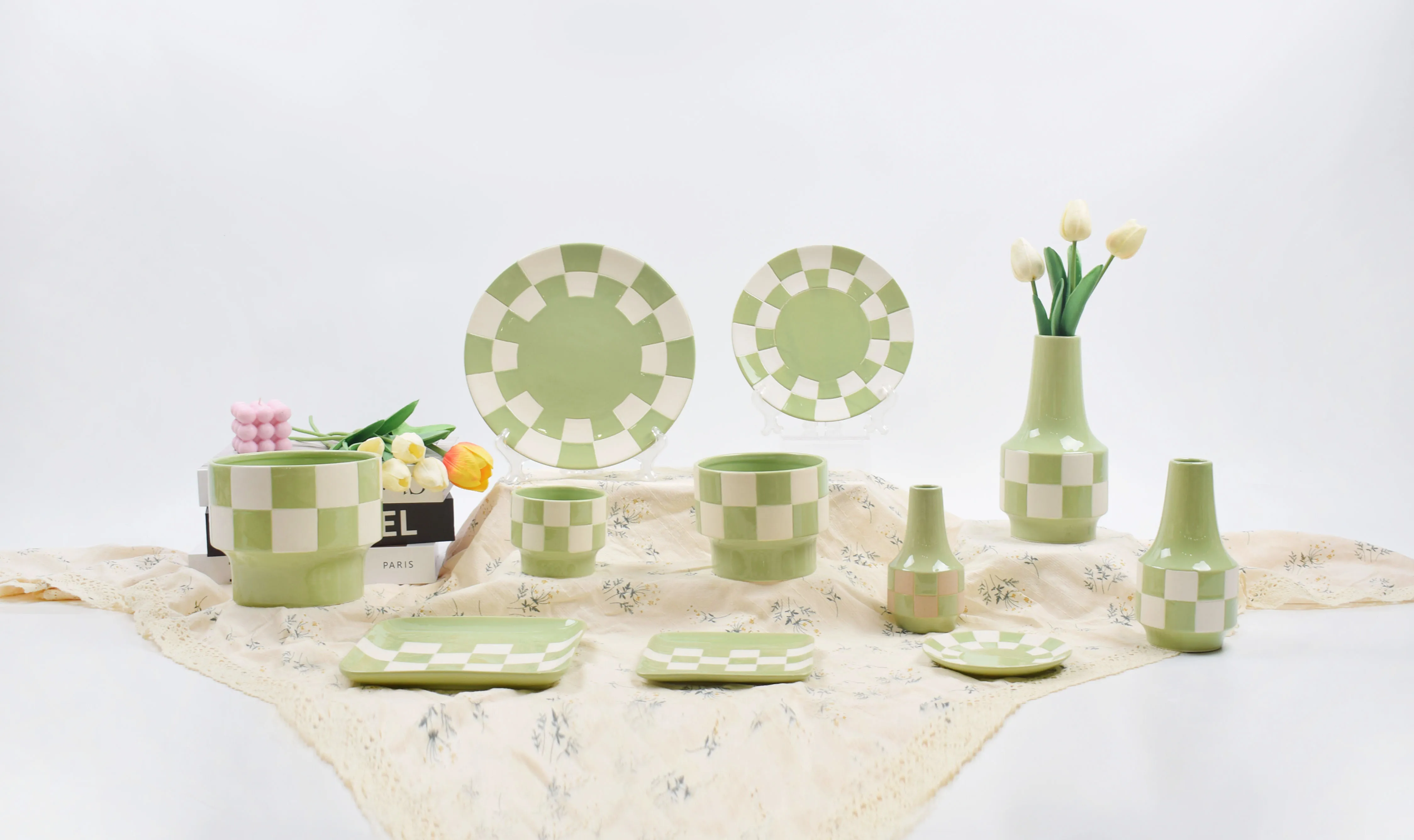 Newest 2024 Style Porcelain Tableware Set Ceramic Plate Dish Ceramic Milk Jar and Storage Jar with Hand Painting for Home Used