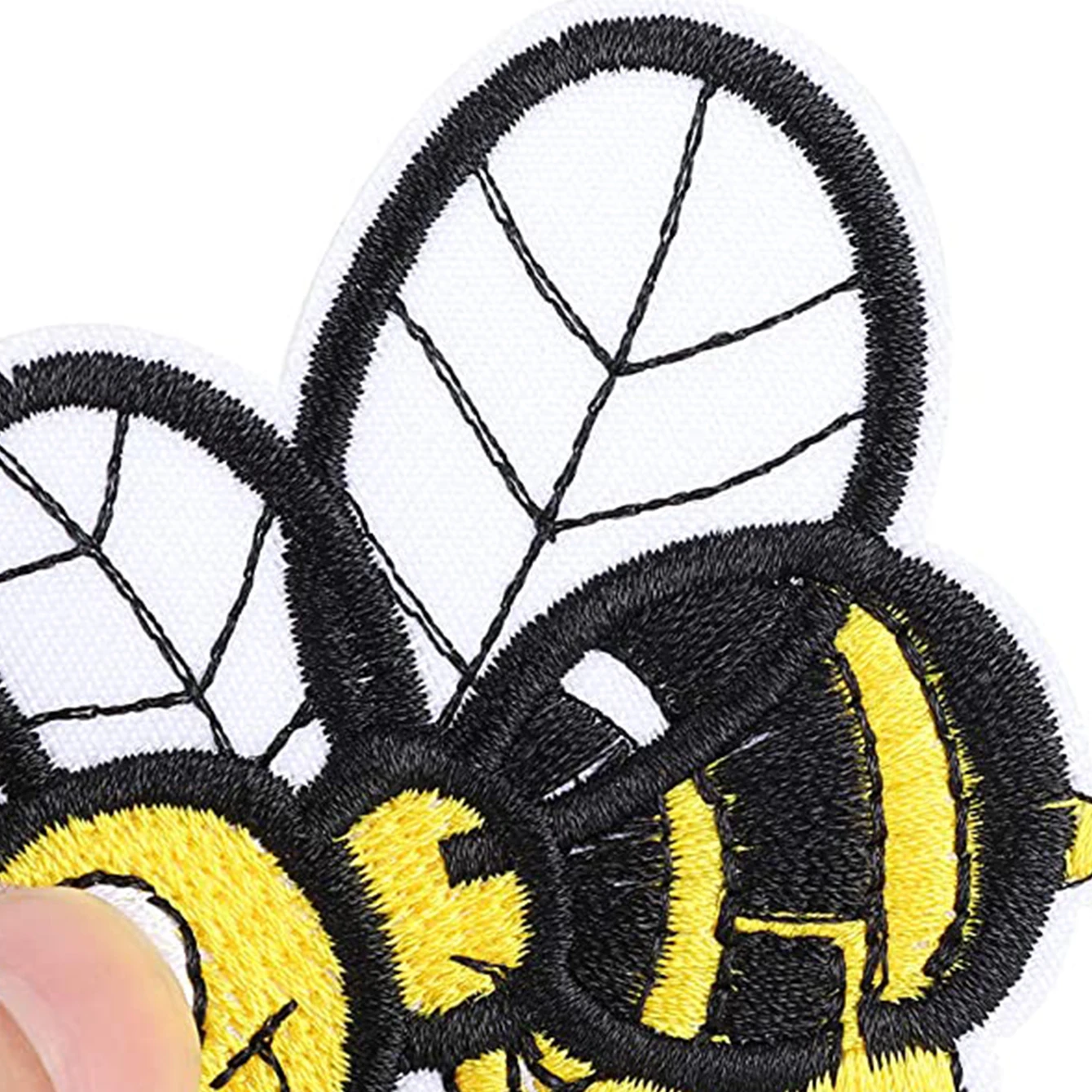10PCS Cute Bee Embroidered Patches Cartoon Yellow Iron/Sew On Embroidered Bee Patches for Kids Animal Appliques Badge Decor
