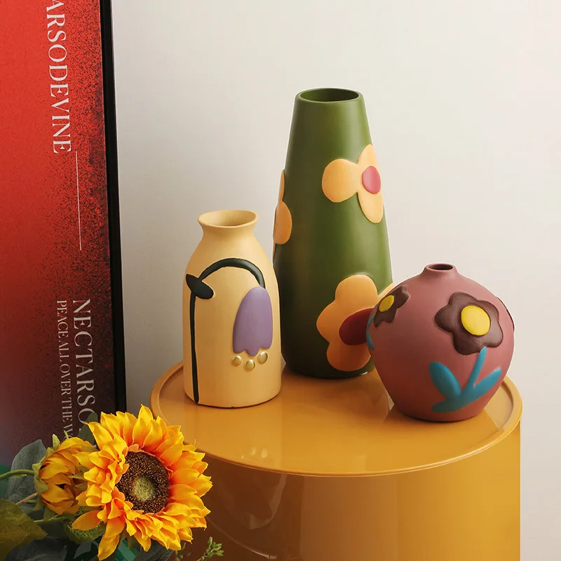 Painting Japanese Style Ceramic Vase
