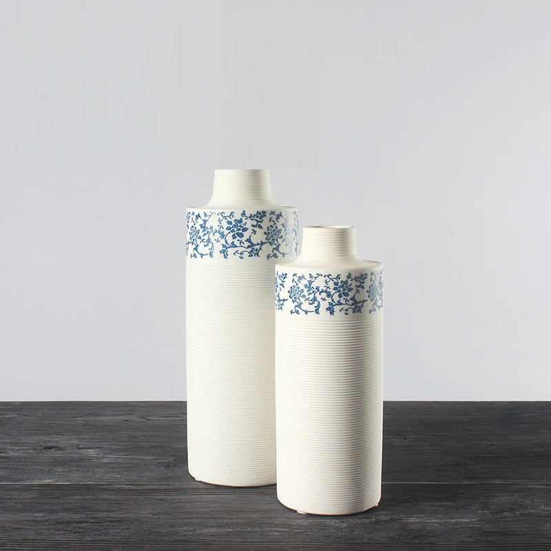 Custom Modern Porcelain Vase Chinese Blue And White Ceramic Home Decor Flower Vases Wholesale