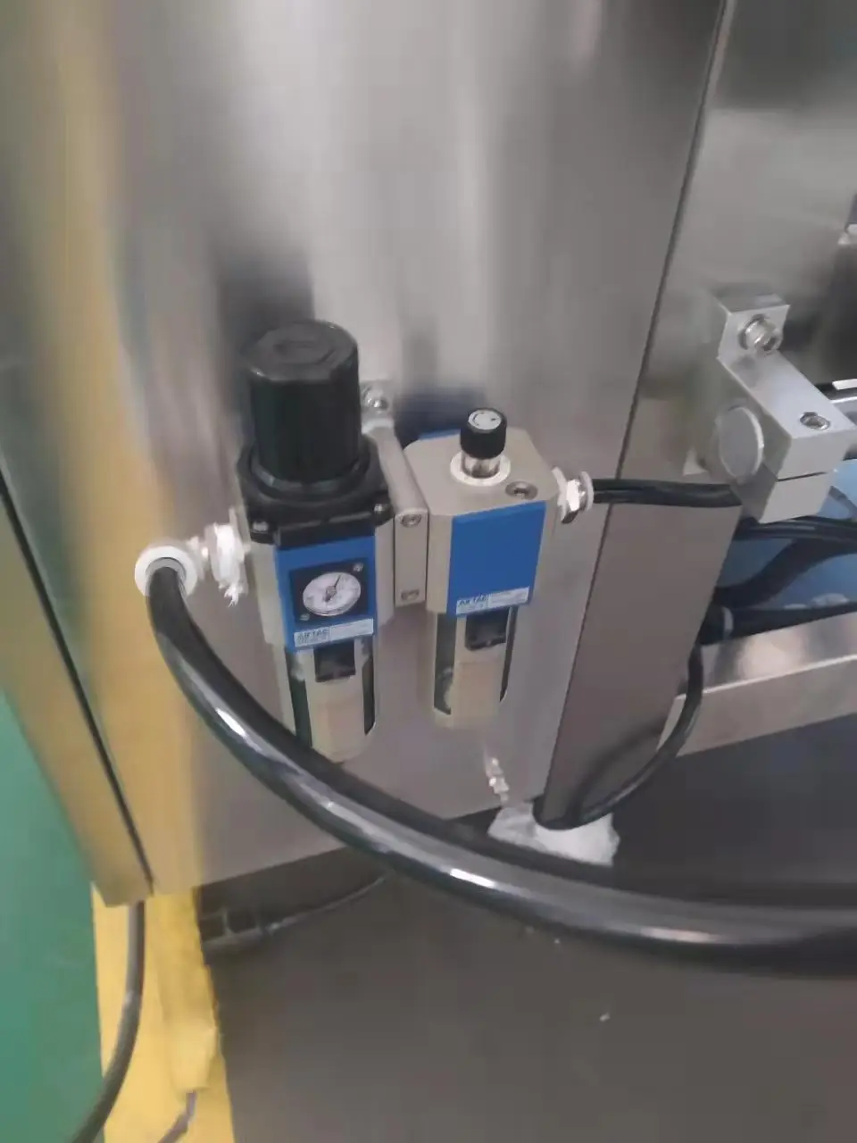 Automatic food packaging machine pet food zip-lock bag packing machine