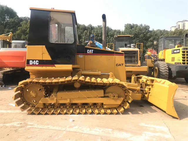 Горячая продажа Подержанный гусеница D4C бульдозер высокого качества и популярный продукт