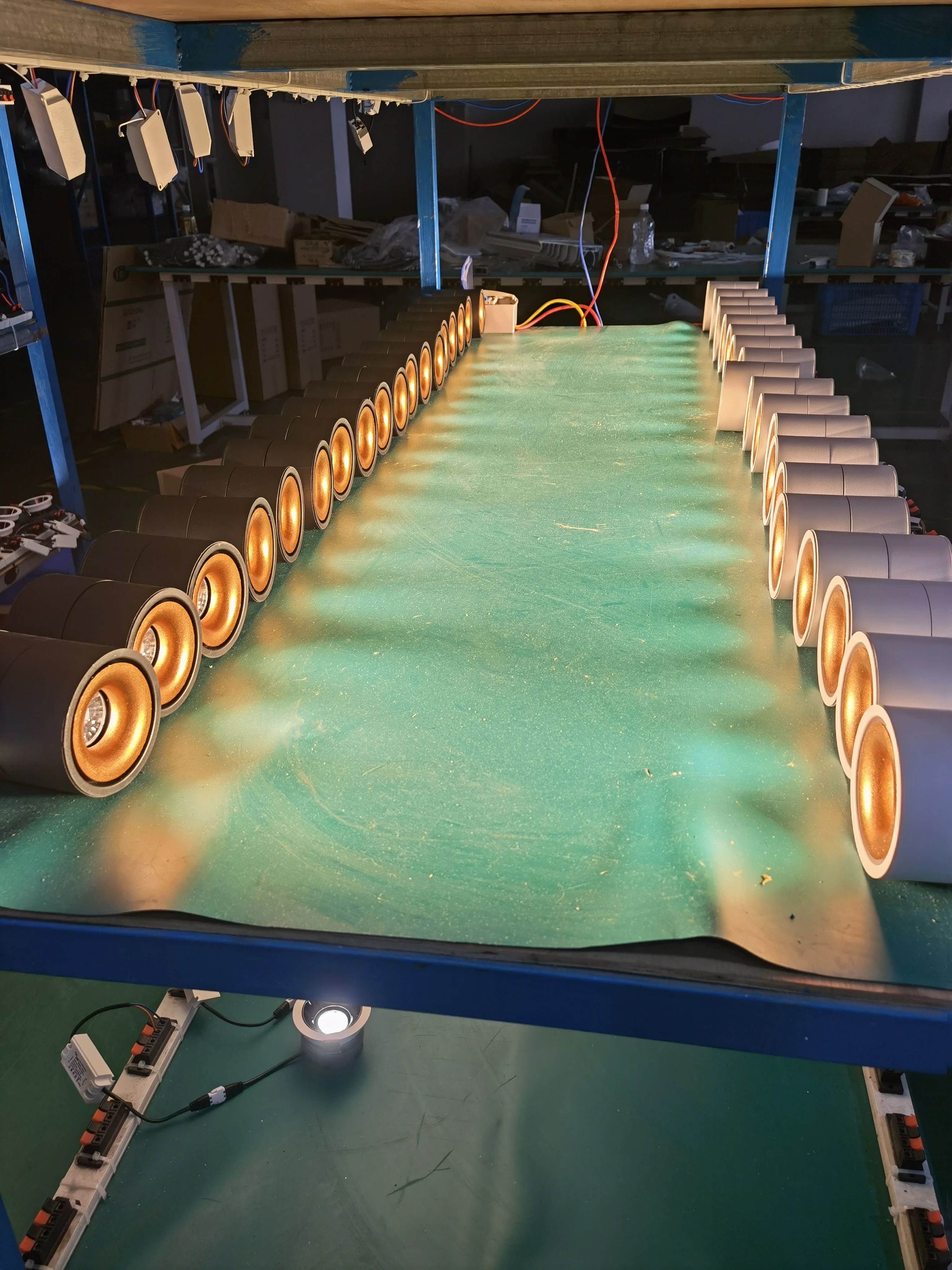 White Black Foldable Ceiling Spotlight 7W 10W 12W 15W Surface Mounted LED Downlight