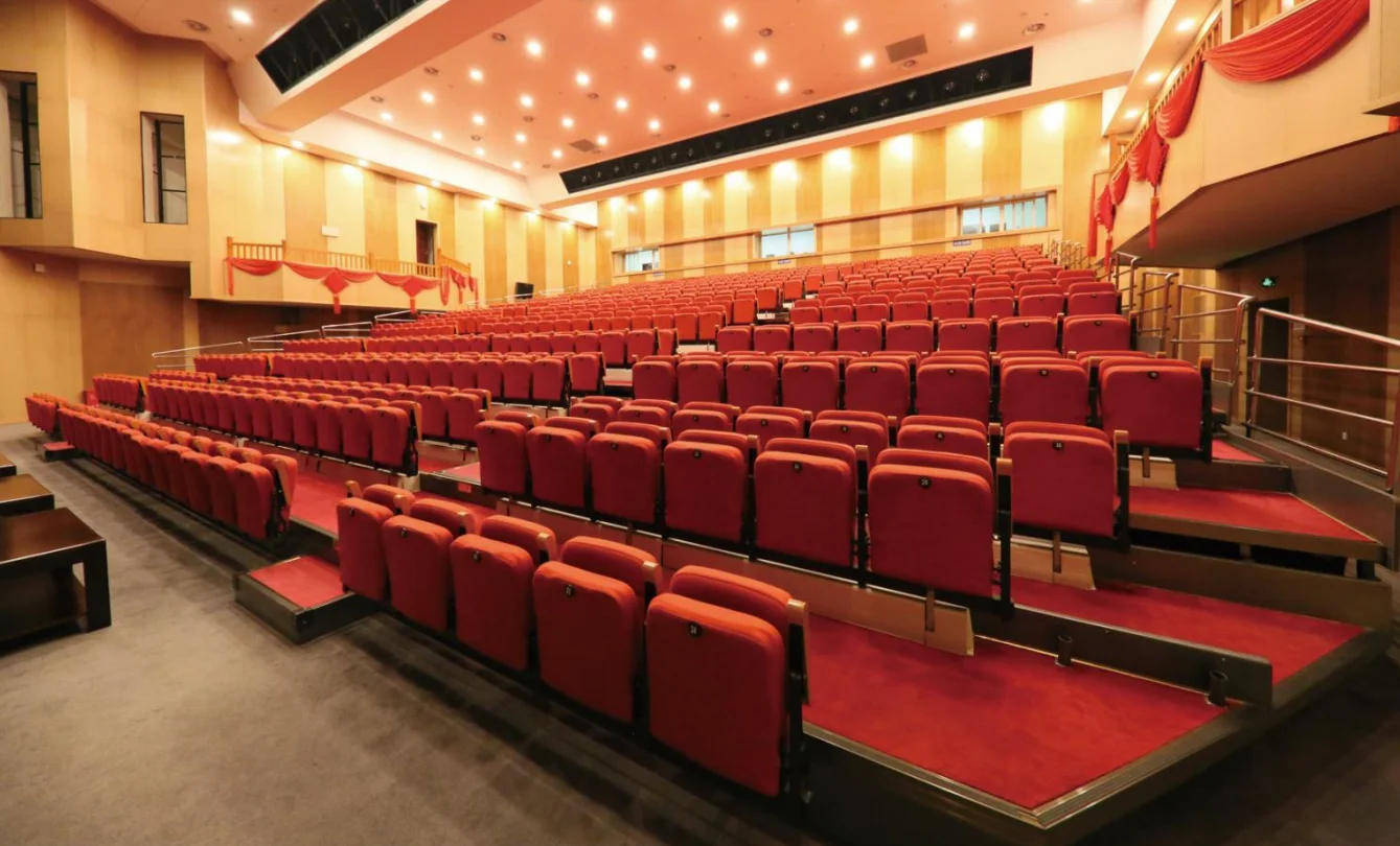 Wholesale Indoor Movable Stadium Telescopic Grandstand Telescopic Bleachers for Sale