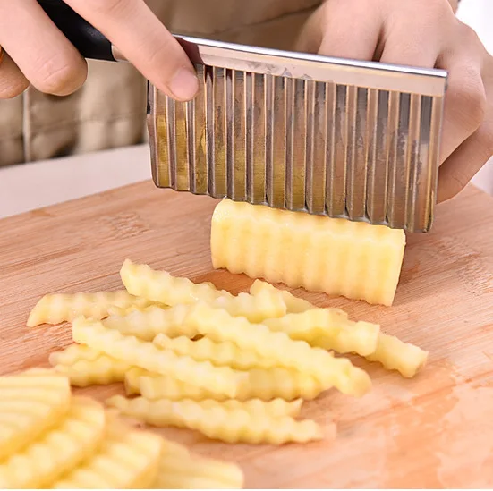 Stainless Steel Potato Cutter Slicer Kitchen cutting artifact Vegetable Fruit Crinkle Wavy Slicer Knife  Potato Cutter Chopper