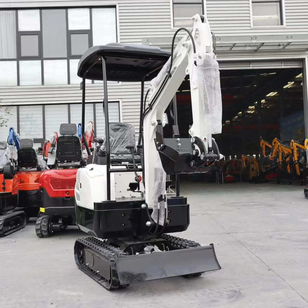 New Design Mini Excavator Prices1.5 TON  Mini Excavator Meets Euro 5 standards