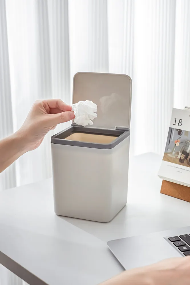 Mini Desktop Trash Can with Lid Small Garbage Can for Countertop Dressing Table Plastic Storage Bin Waste Bin