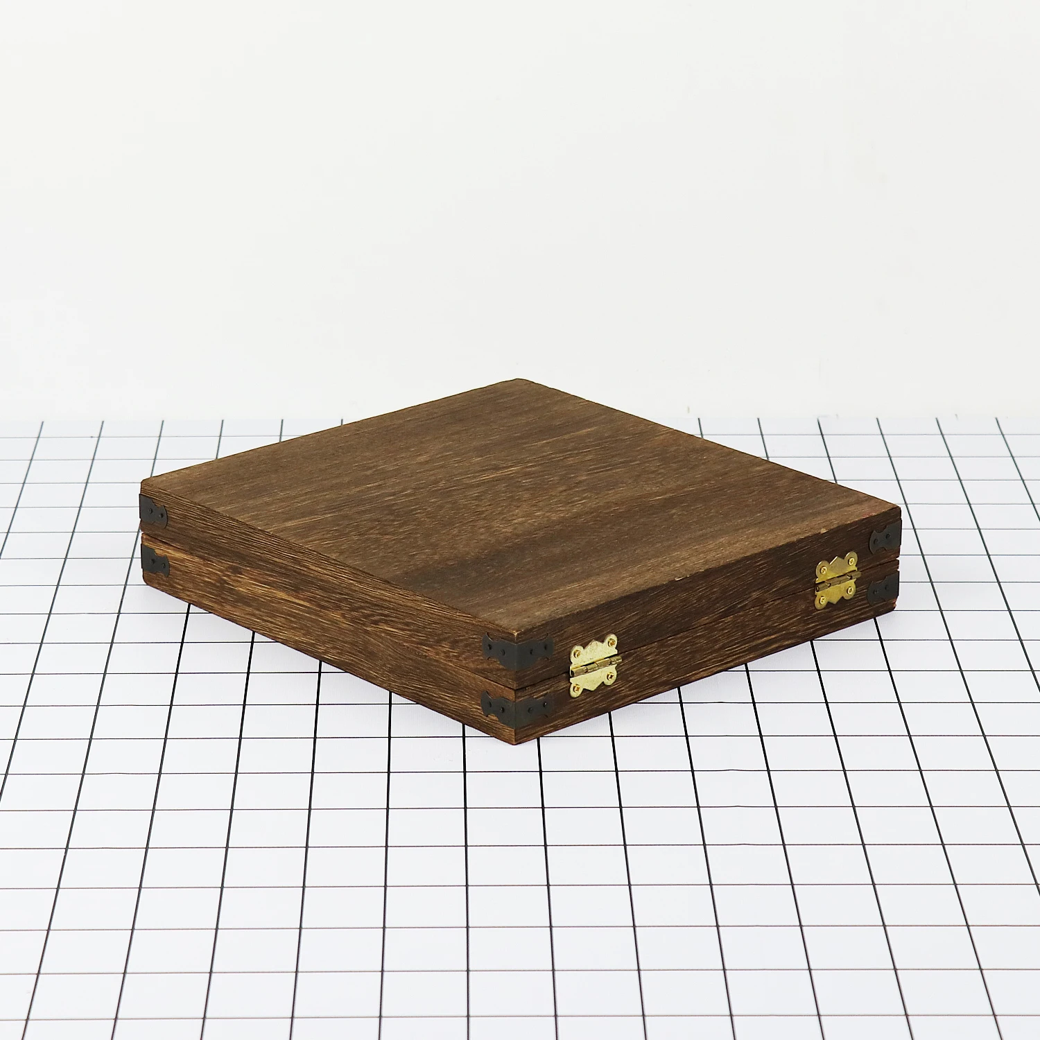 Custom Logo Pine Wood Box Handmade Wooden Keepsake Gift Boxes With Hinged Lid