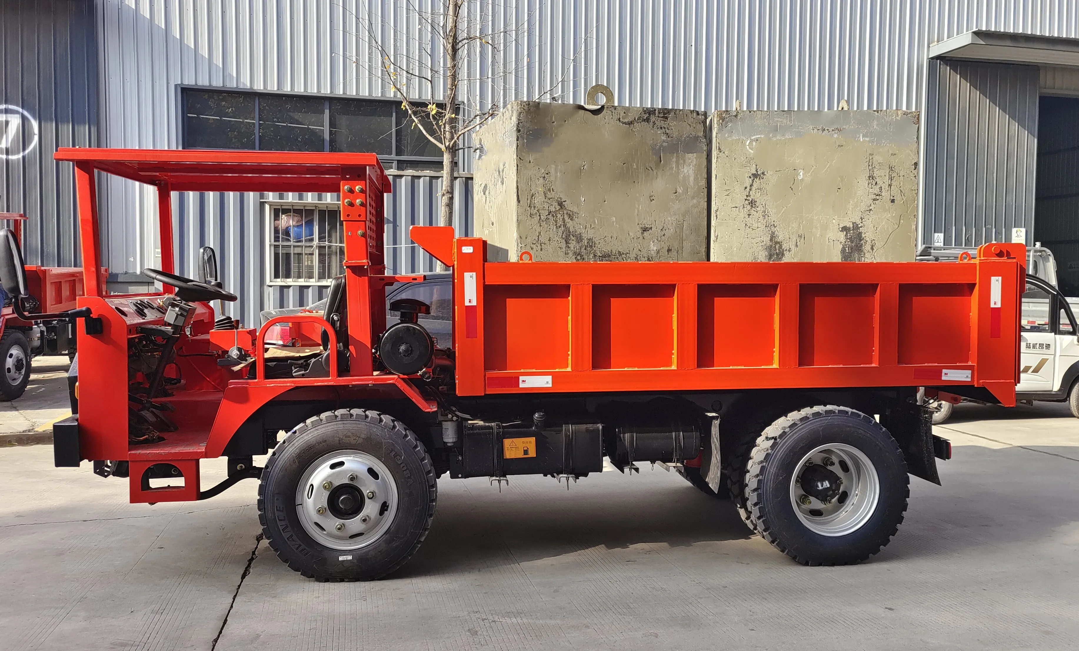 4Ton 6ton 8Ton  6 wheel 4x4 diesel underground mining dump truck 4 wheel drive cargo trucks