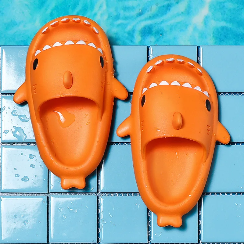 Летние детские тапочки Shark радужная обувь для детей малышей улицы Эва мультяшный принт Симпатичные плоские каблуки пляжные сандалии
