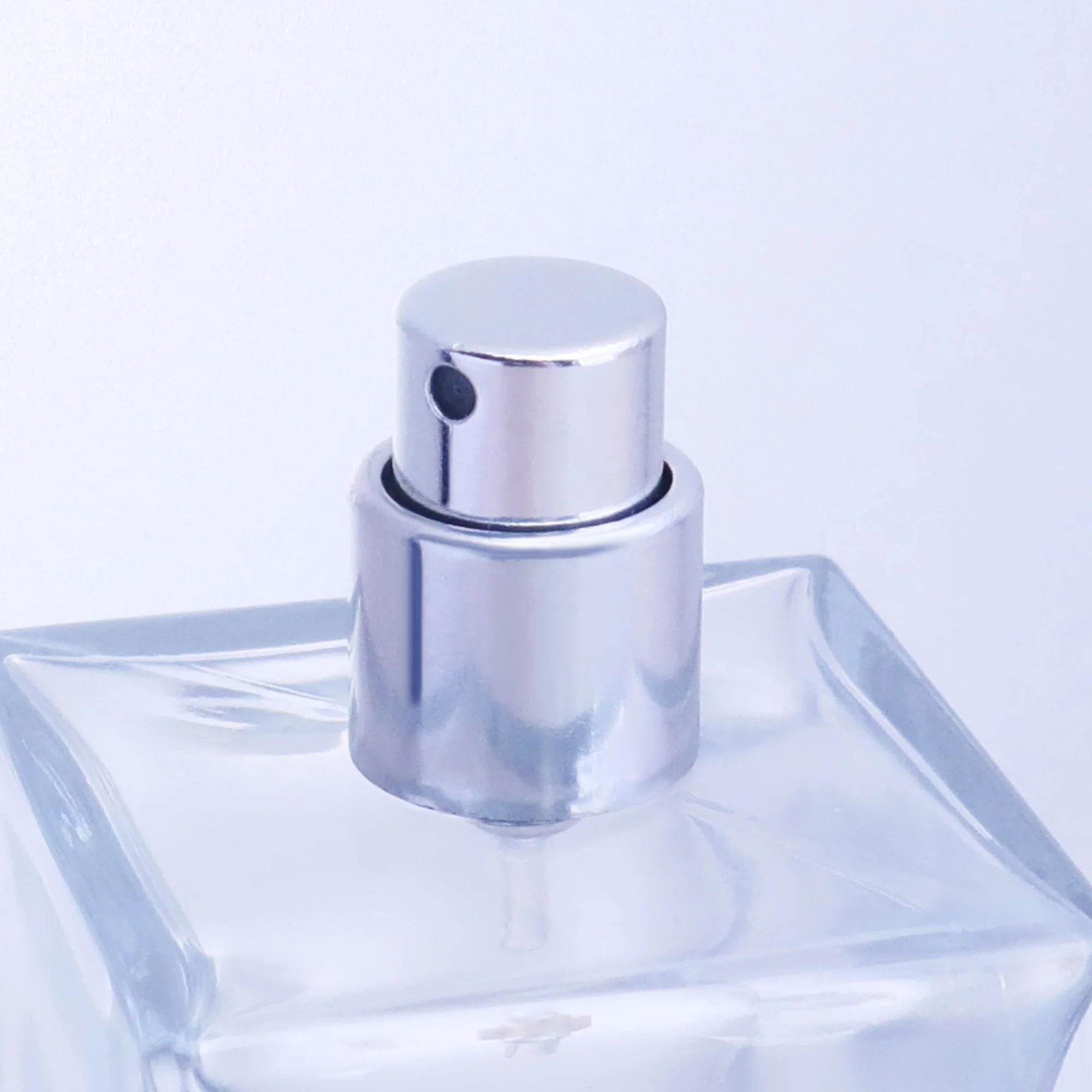 30ml 35ml 50ml 100ml Spray Simple Glass Empty  Refillable Square Perfume Bottle With Wooden Cap