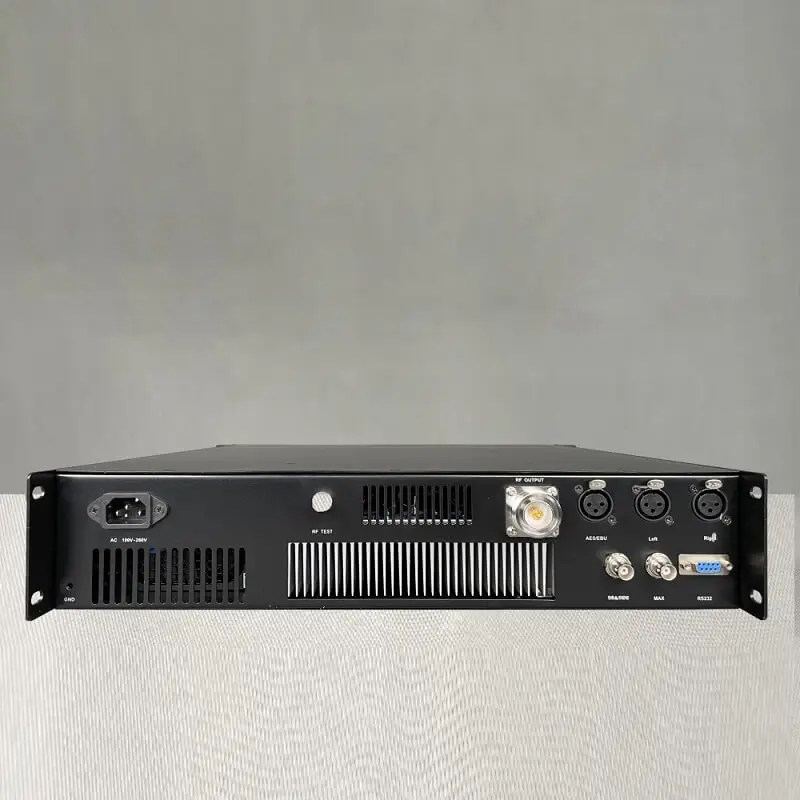 600W touch screen FM transmitter + 1-bay dipole antenna for radio station