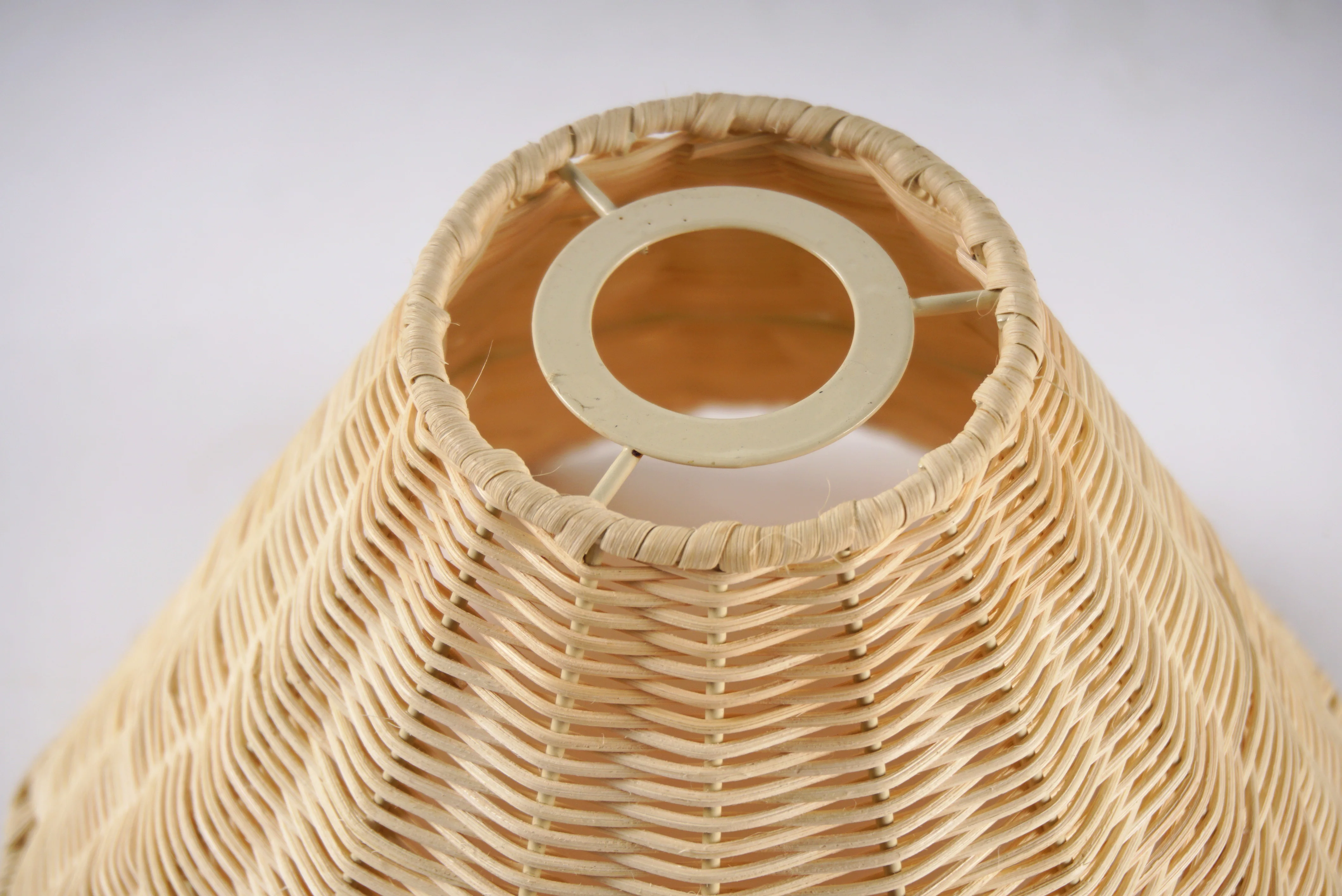 XH New Arrival Horn Shape Home Decor Natural Rattan Wicker Decoration lighting Lampshade Handmade Woven pendent light