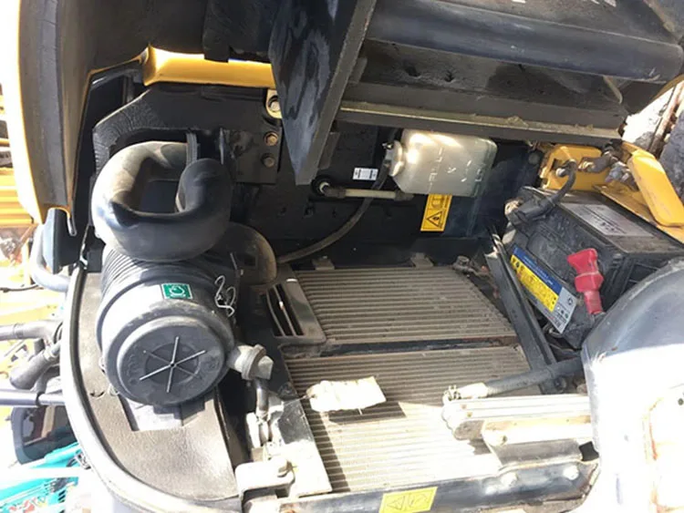 Komatsu 35 used almost new hydraulic crawler excavator