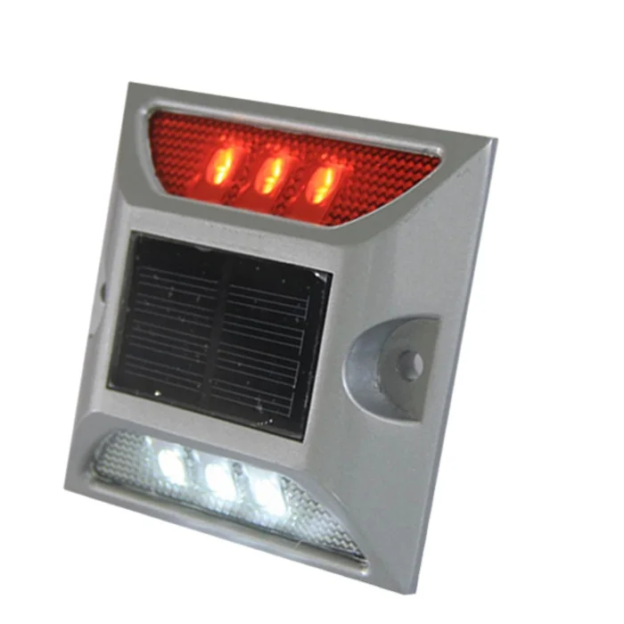 СВЕТОДИОДНЫЙ дорожный отражатель на солнечной батарее красного цвета