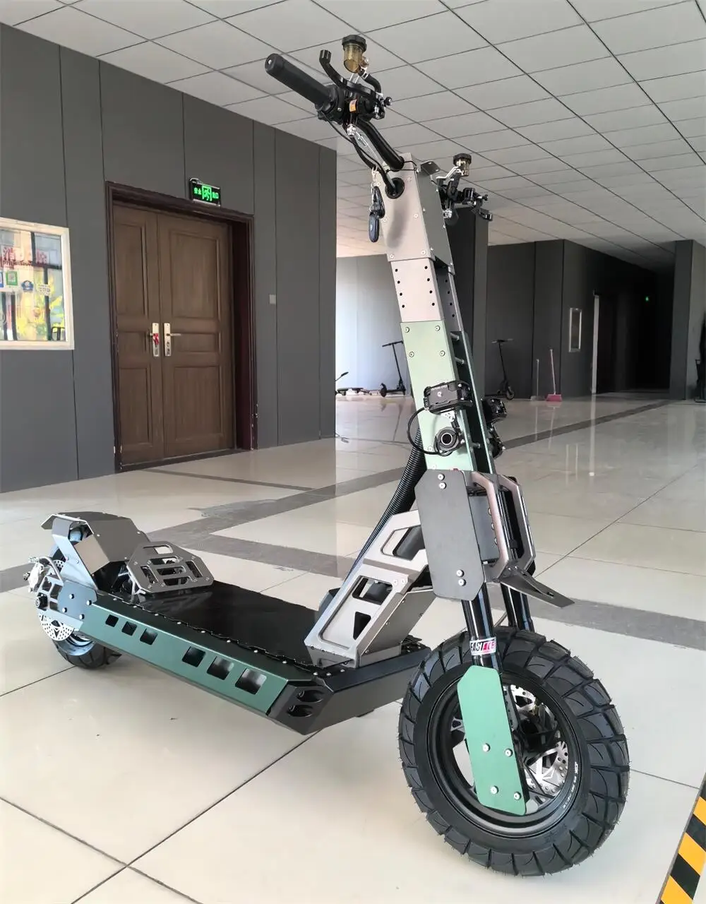 2024 New 72V52A Super Power fast scooter with 120KM/H 150KM range new design two wheel scooter for high speed way