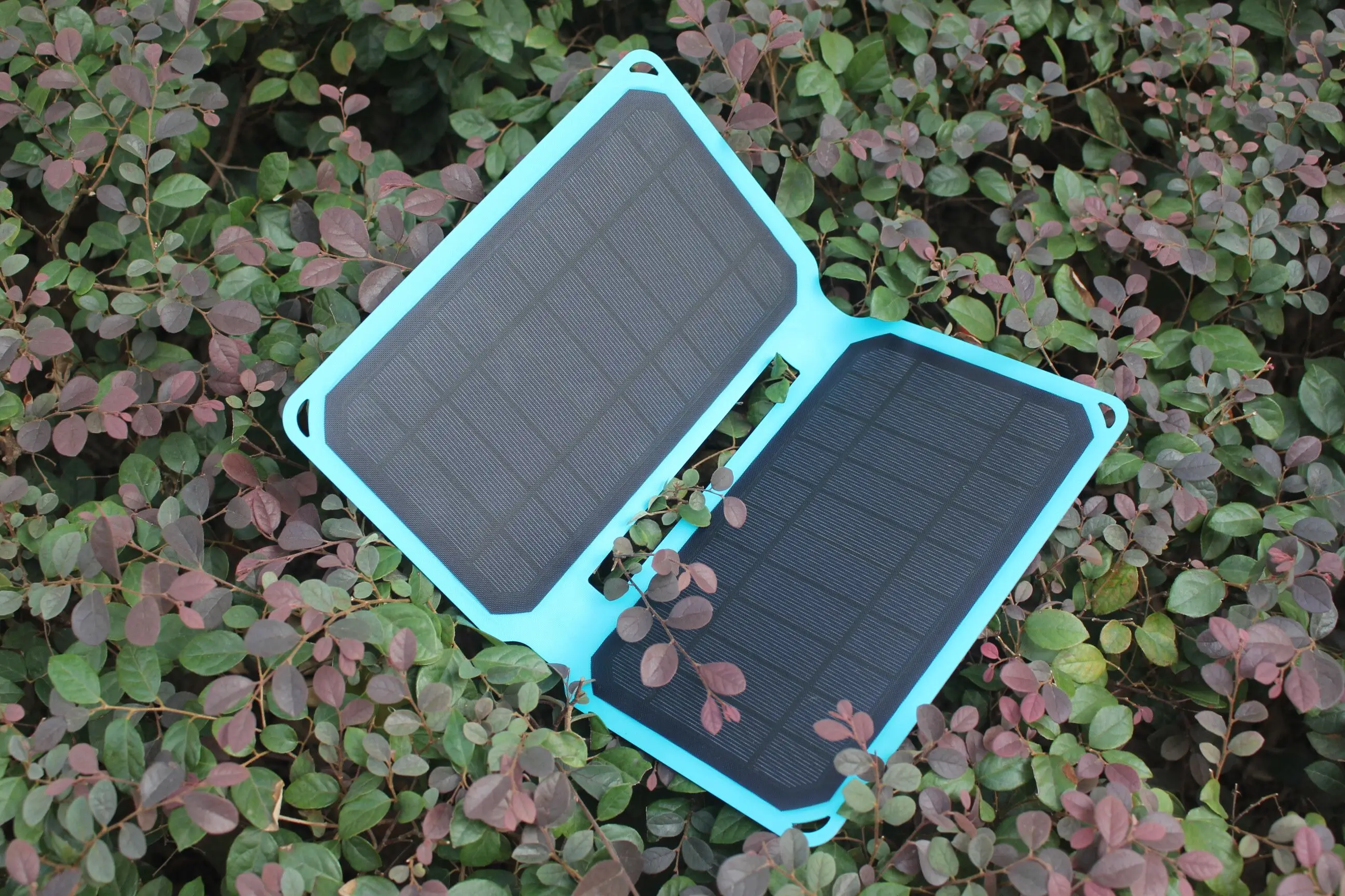 Hot seller waterproof certificated solar cell charger solar phone solar panel for mobile