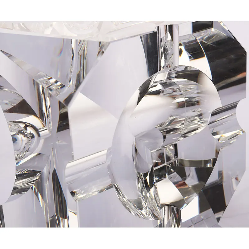 Custom crystal glass ashtray transparent color ashtray arts and crafts gifts    High-end custom crystal glass ashtray crafts