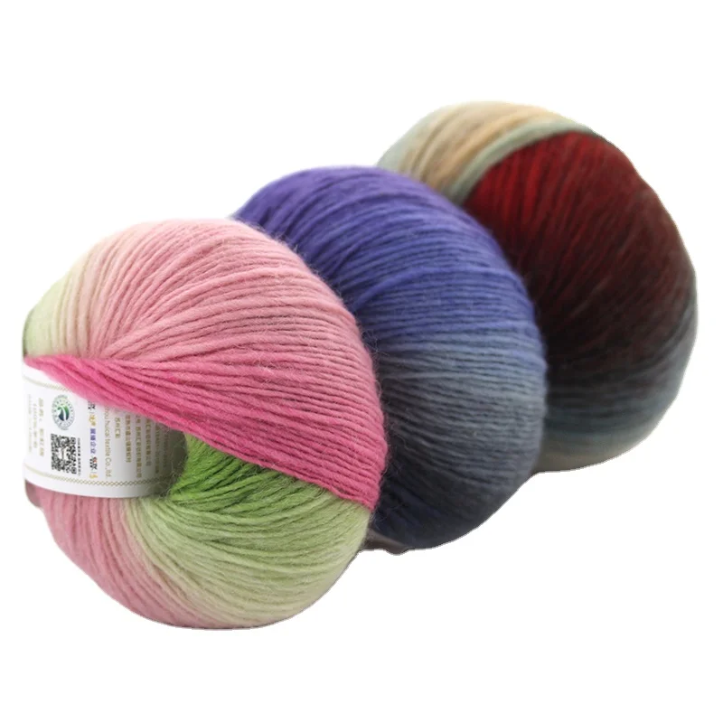 Wholesale Space Dyed 100% Wool Roving Fancy Yarn Rainbow Hand Knitting Yarn For Sweater