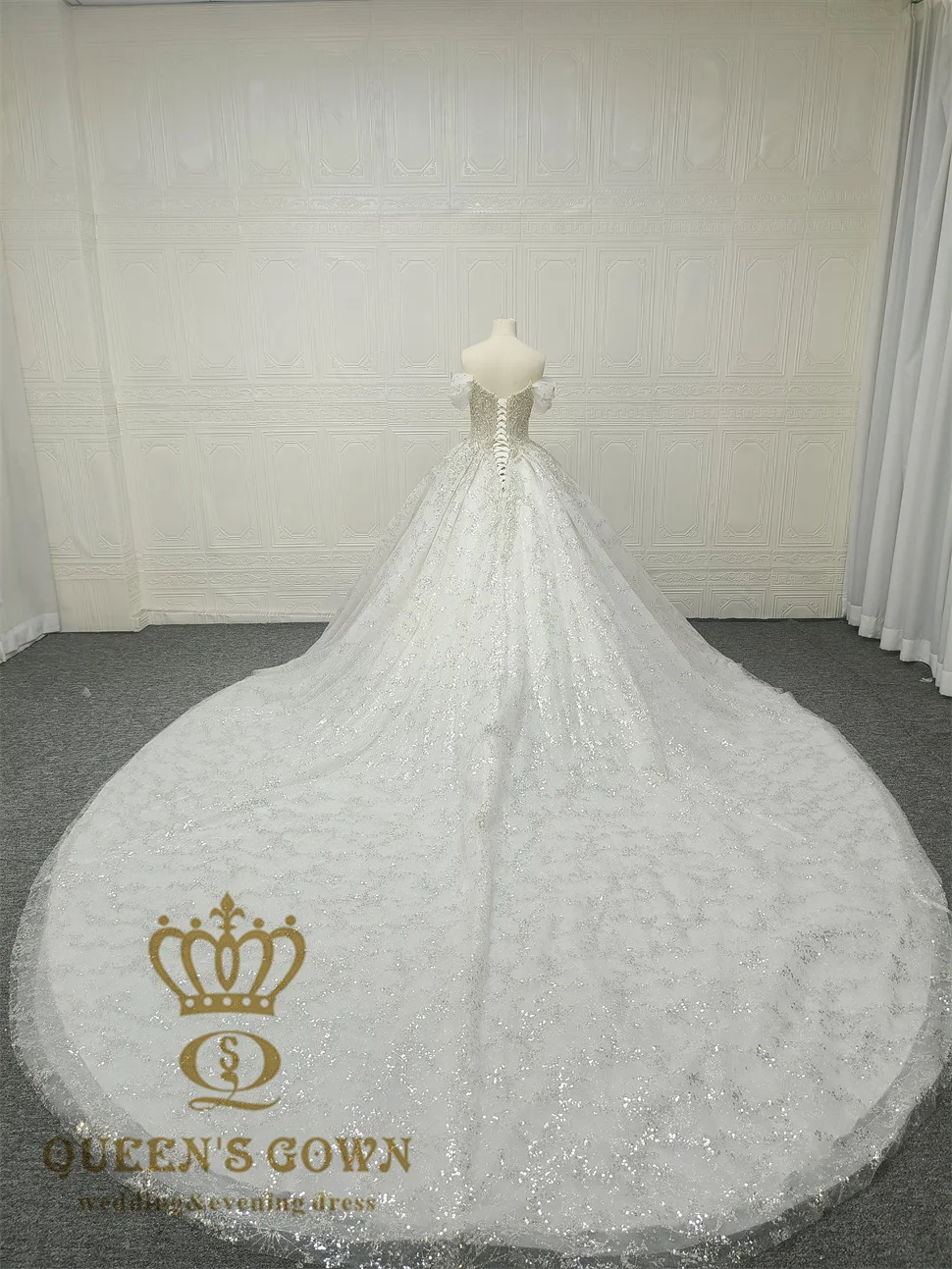 QUEENS GOWN Custom luxury heavy beaded bridal dress delicate pearls sequin butterflies off shoulder princess wedding dresses
