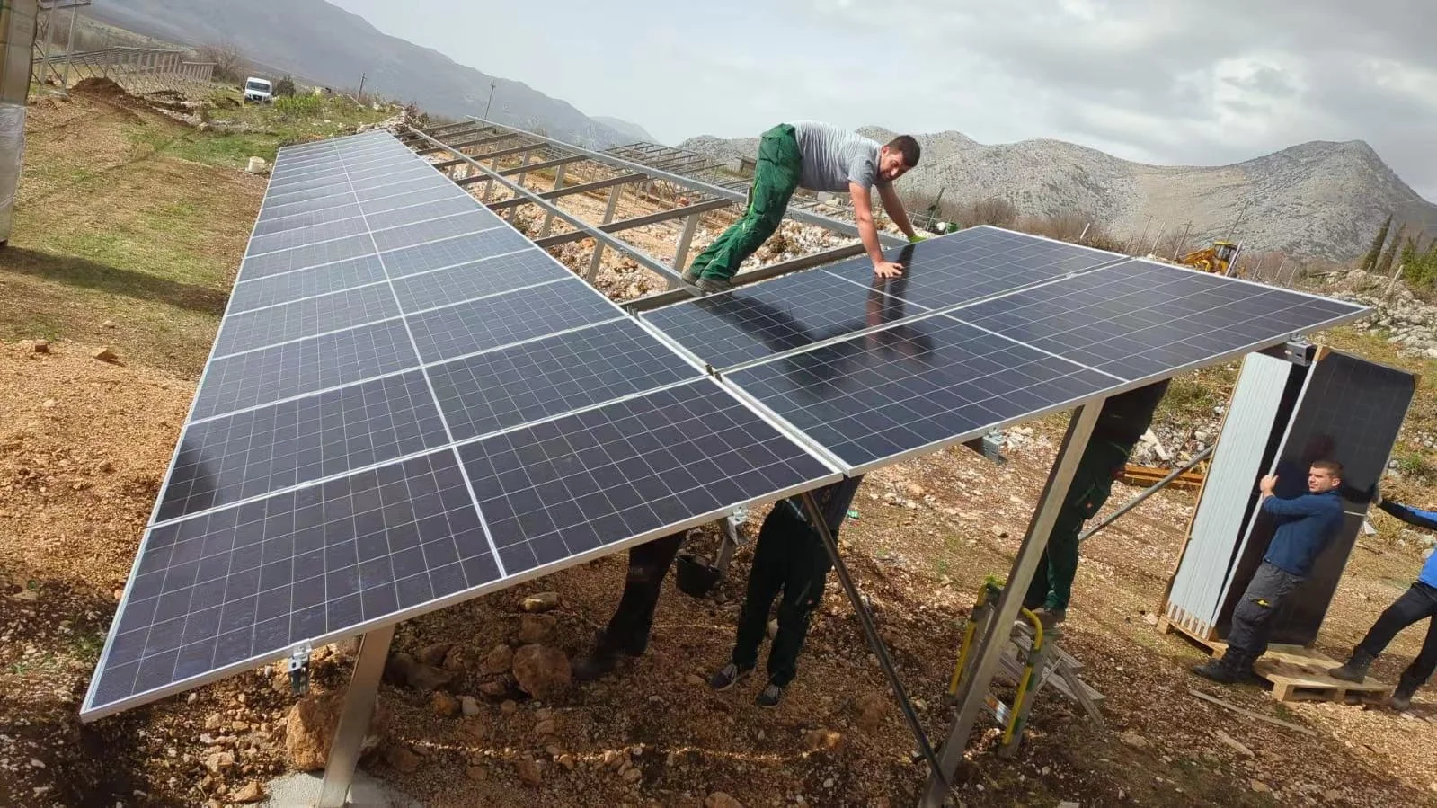 China Manufacture Risen Solar Panels 655W 660w 665w 670w 675w Mono Modules For Solar System