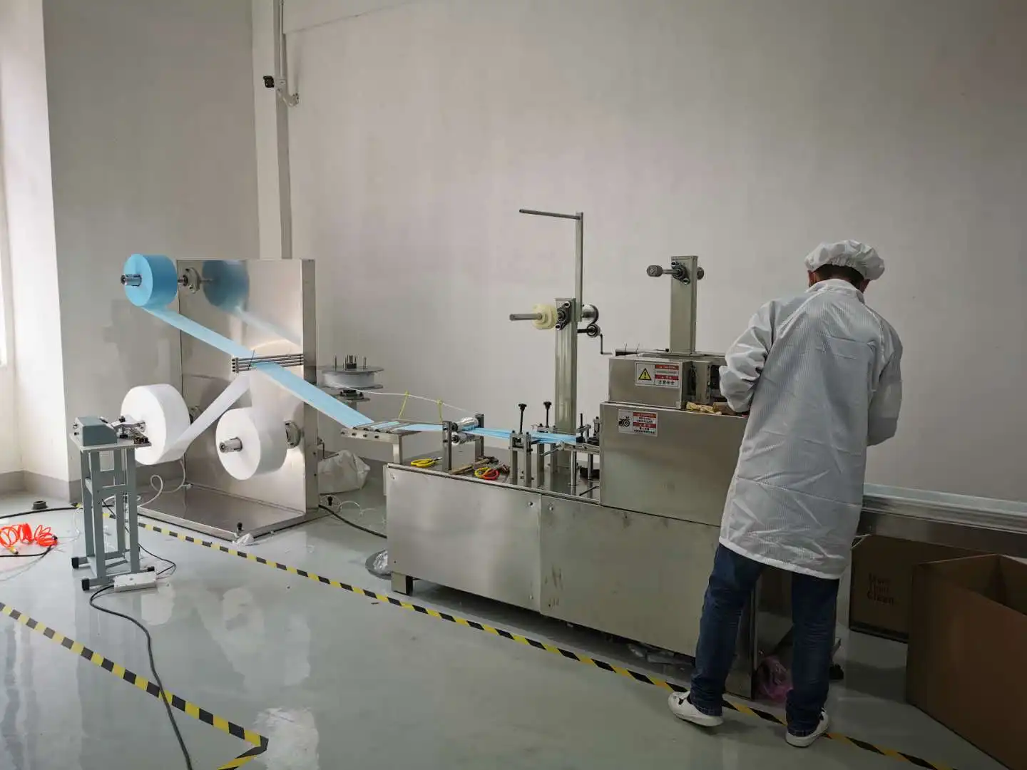 Дешевая заводская цена, машина для изготовления пластиковых фартуков